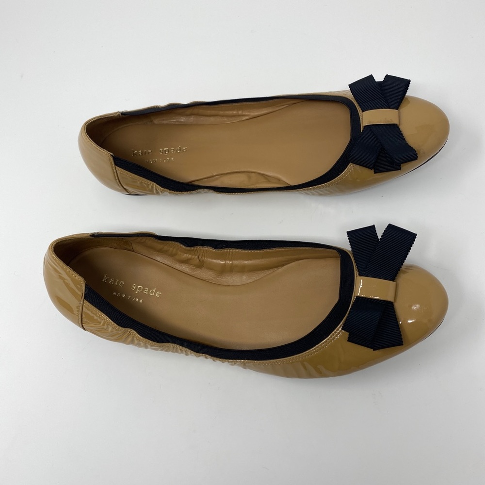 Kate Spade never worn size 10 camel patent flats w grosgrain ribbon & bow - Picture 5 of 11